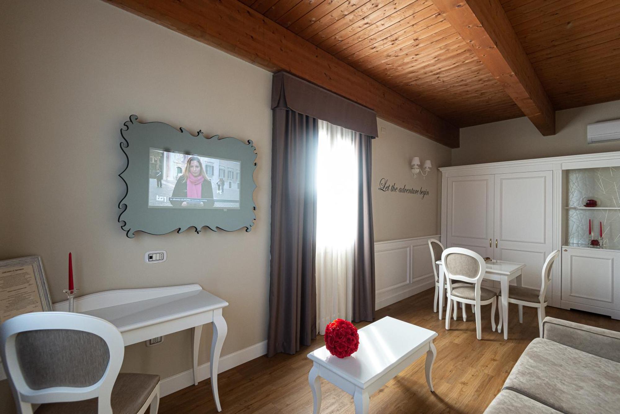 Castrocielo Suites & Apartments Liola' מראה חיצוני תמונה